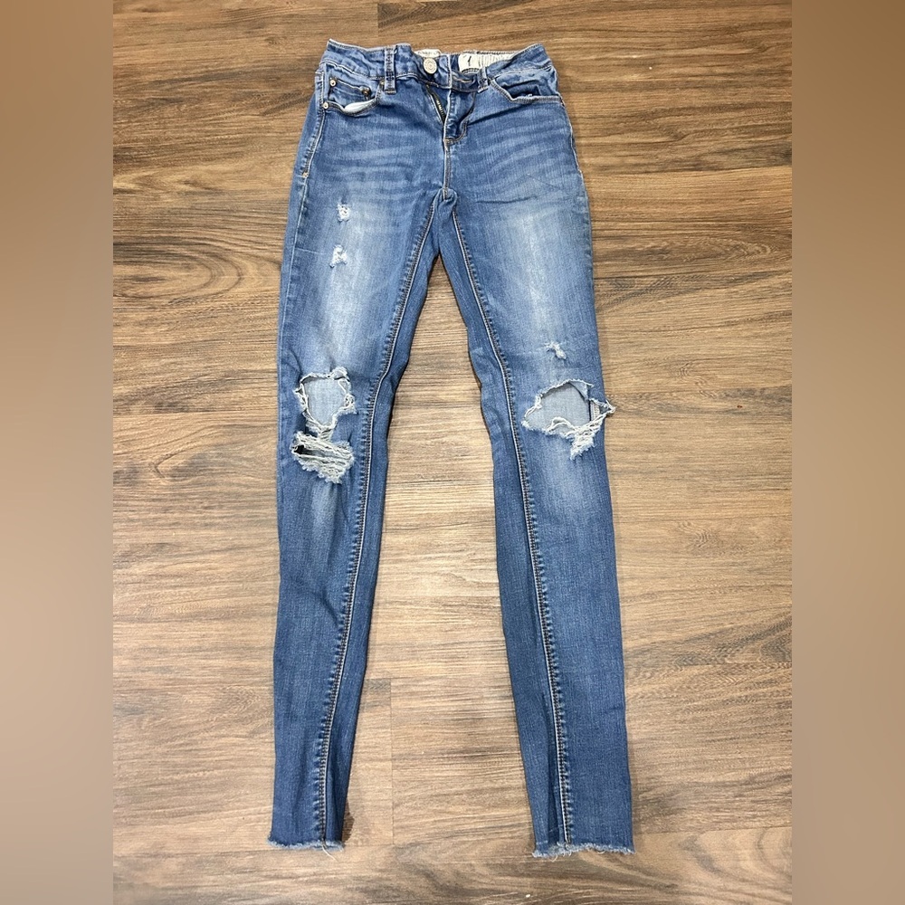 Indigo Rein Distressed  Jeans